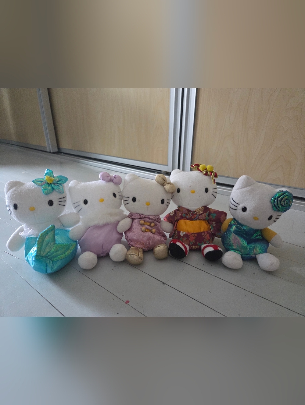 SANRIO HELLO KITTY Beanie Bundle